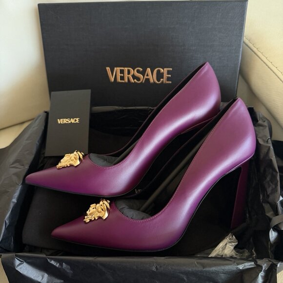 NEW VERSACE LEATHER PUMP HEELS PURPLE MEDUSA SZ 38 100% Authentic - Picture 8 of 8